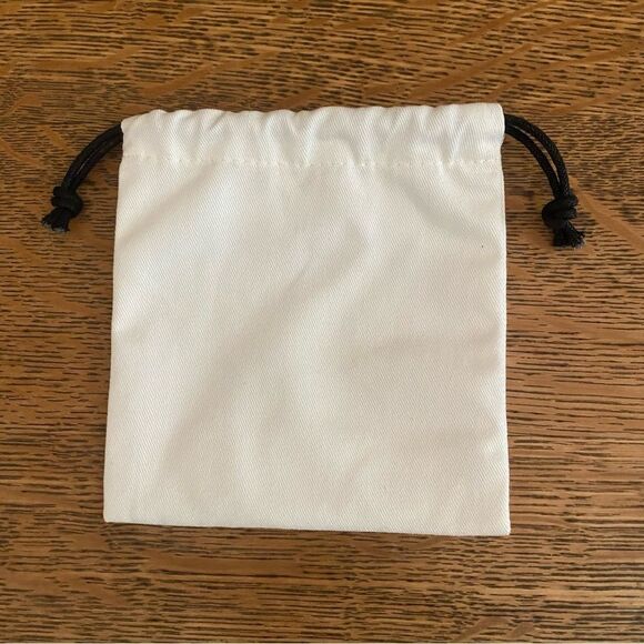 Coach White Logo Drawstring Jewlery/Card/Small Item Dustbag 4.5" x 4.5" - Picture 2 of 2